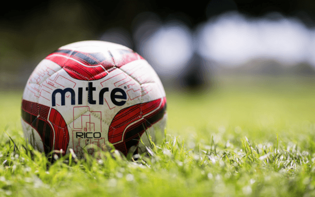 カズ、最年長出場記録を更新　５２歳１カ月１２日