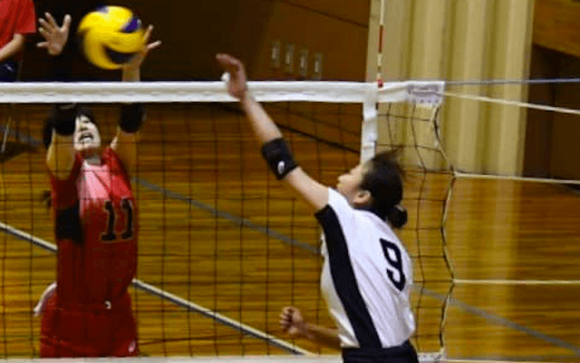 【バレーボール部女子】　武庫女大に敗北し、今季初黒星