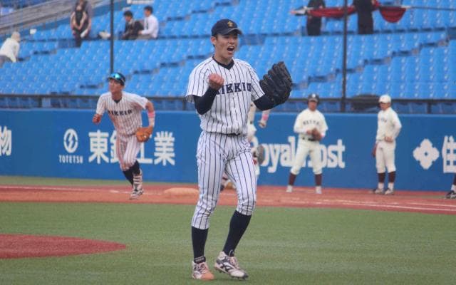 攻撃の狼煙は代打から！４年生が放った意地の安打！ 守って手にした今季初勝利！息子がくれた母の日のプレゼント！