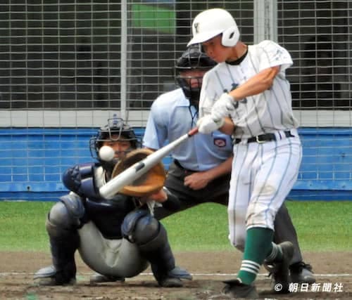 昨年の雪辱果たせるか明桜、立ちはだかるか秋田中央　高校野球秋田大会