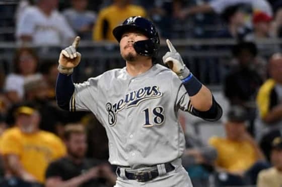 【MLB】ブルワーズ日系3世ヒウラ、自身初の1試合2本塁打！　米歓喜「この男は打ち過ぎだ」