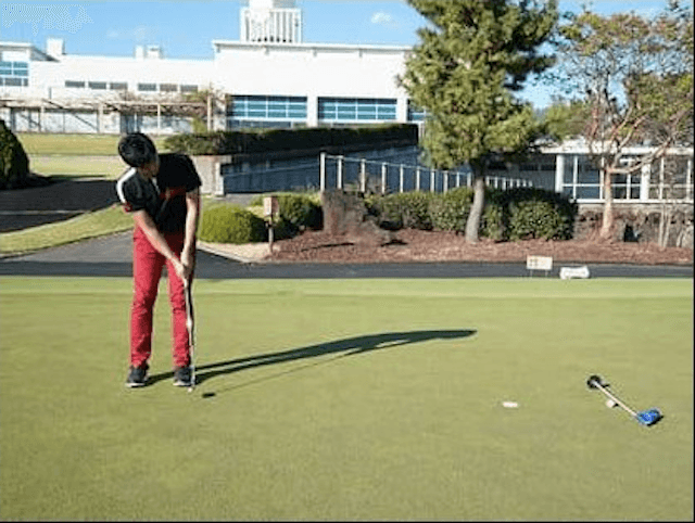 アマチュア泣かせのショートパット。カップインの確率を上げるには？