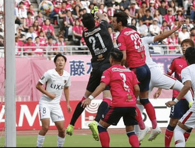 ついに首位奪取。誰が出ても勝つ鹿島の強さを象徴するふたつのプレー