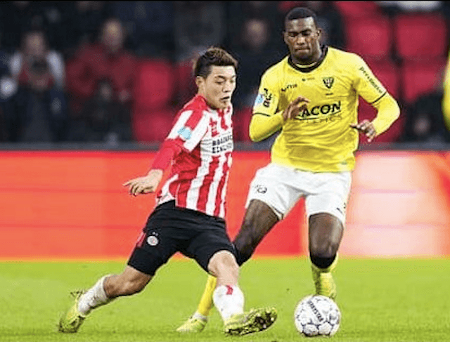 堂安律の効果的な「投資プレー」。代表でもPSVの経験を生かす