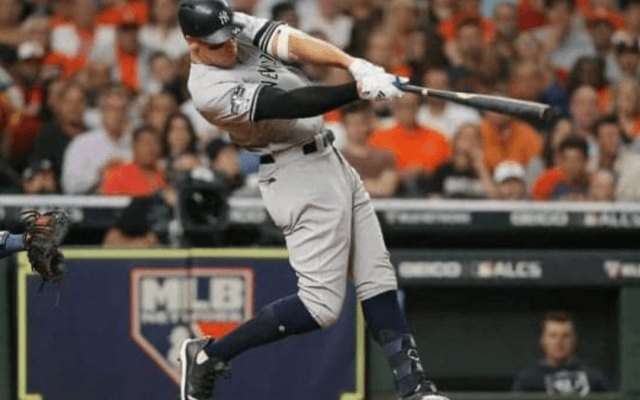 【MLB 優勝決定S】ジャッジがバーランダーから豪快2ランでヤ軍逆転！　第1戦で勝利の田中も歓喜