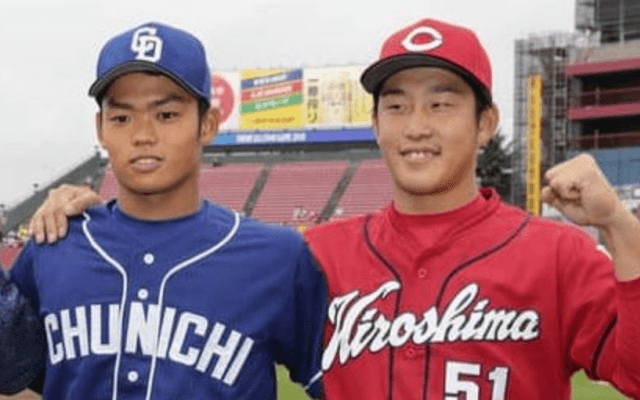 井端弘和から小園、根尾に守備の助言「打球のバウンドが合わない時…」