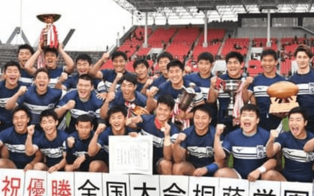 桐蔭学園が無敗で３冠達成。「西高東低」の高校ラグビーに風穴開ける