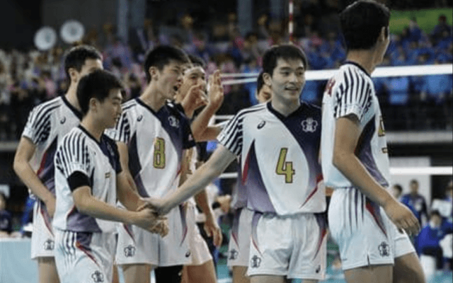 春高バレー、１１日に準決勝　頂点奪還狙う駿台学園、金蘭会攻守隙なし