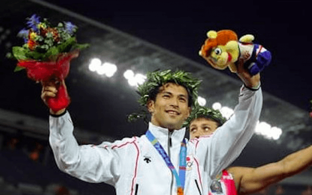 室伏広治は五輪優勝後に思った。「金メダルよりも重要なものがある」