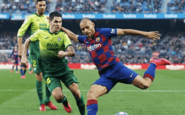 バルサ「強奪」ストライカーがデビュー。大勝も場外乱闘は終わらない