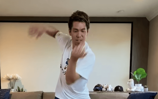 前田健太  正しい「マエケン体操」を動画でレクチャー