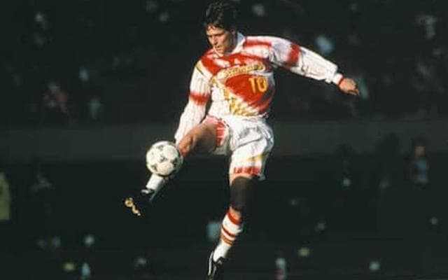 日本サッカーの概念を超越した選手。プレーは自由奔放で弾けていた