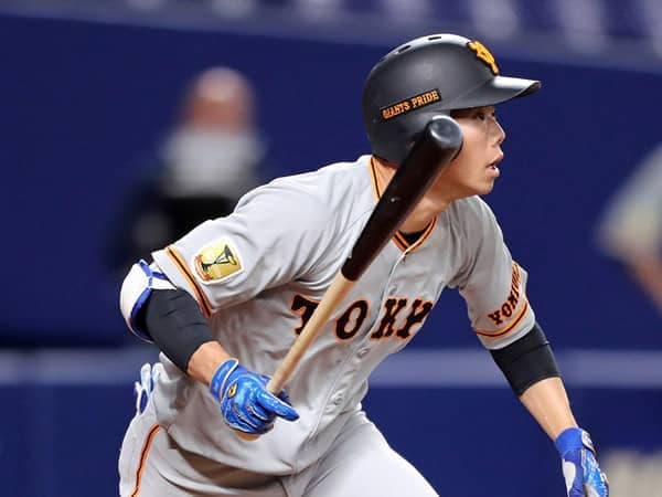 甲子園ではスタンドから応援。「元補欠」育成５位が巨人一軍を目指す