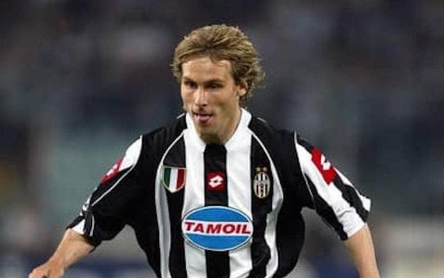 ネドベドの全力プレーは欧州を席巻した。CL決勝出場停止の悲劇も