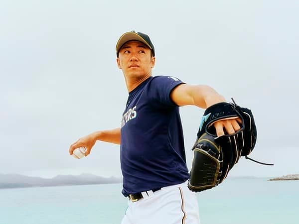 斎藤佑樹がスマホに永久保存。大石達也とのラスト・キャッチボール