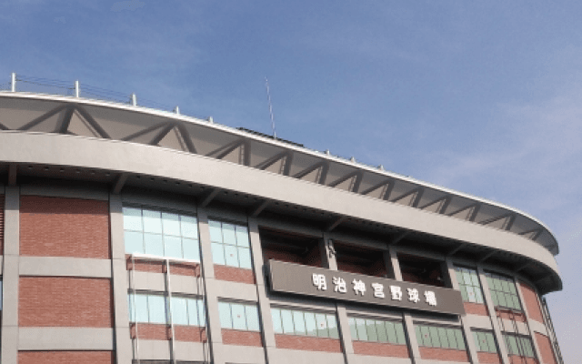 プロ野球 現在の首位打者、本塁打王は?