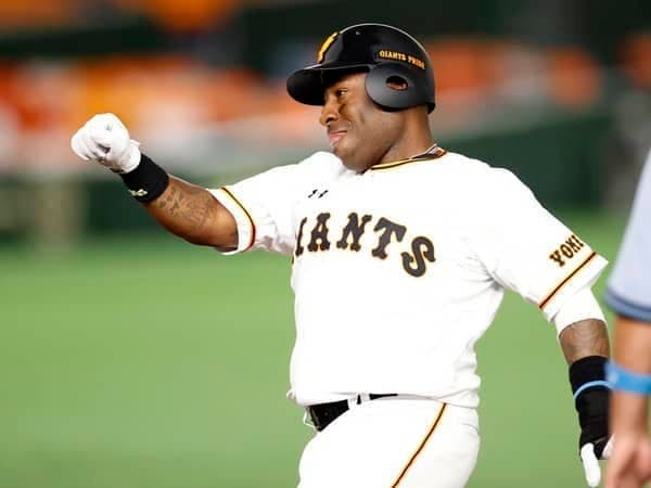 巨人移籍のウィーラーに涙の別れ。なぜ楽天ファンに深く愛されたのか