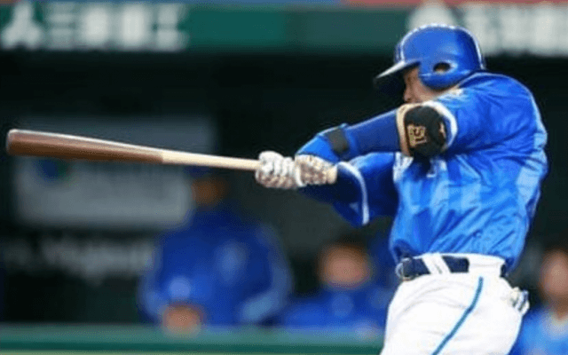 宮﨑敏郎「やめていたかも」。ギリギリ進んだプロの世界で球界屈指の打者へ