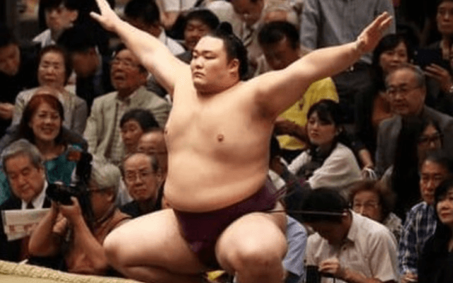 大関・朝乃山に「強い！」と唸った錣山親方。躍進中の大器に番狂わせも期待