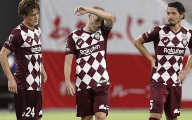 イニエスタは時間と空間を操る。手品のような妙技にスタンドがどよめき