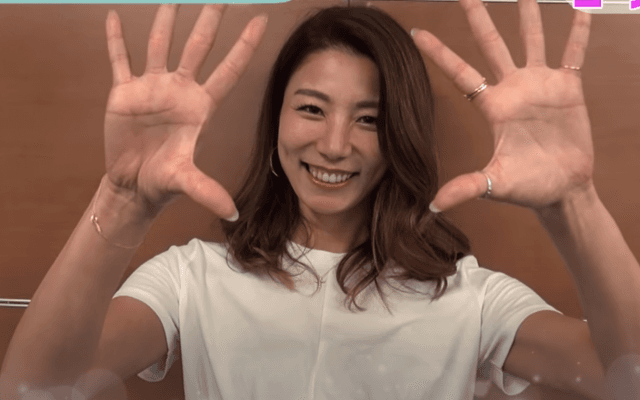 青木愛さんのデートコーデに大反響「可愛すぎてヤバイ」「何着ても素敵」