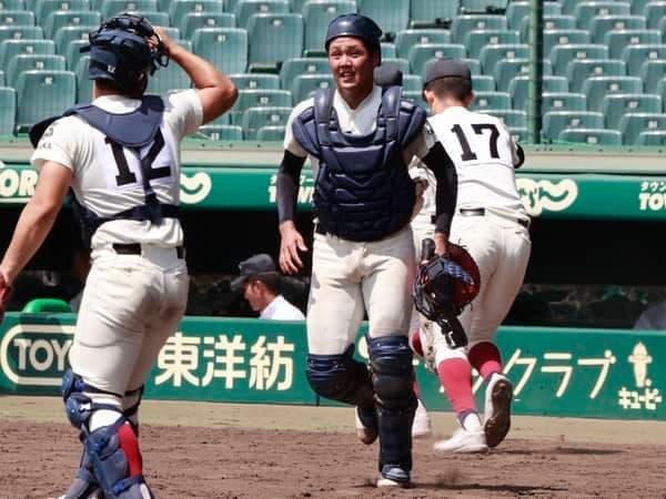 大阪桐蔭、東海大相模に快勝の裏に正捕手を争う２人の熱心な研究あり