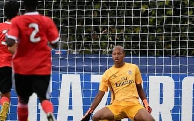 日本人GK黄金時代到来の前兆。19歳が欧州ユース最高峰の舞台に立つ