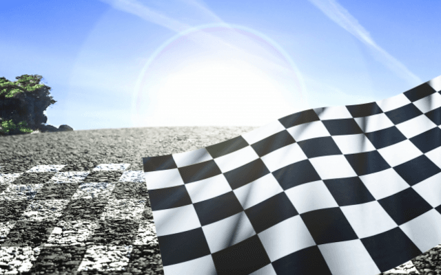 道頓堀グリコサインが佐藤琢磨の「ゴールインマーク」に…インディ500優勝を祝福