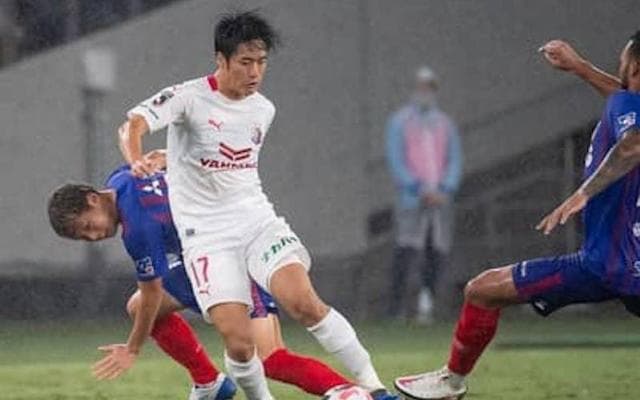 坂元達裕ら大卒→J2経由で躍動するJ1選手が急増中。その是非を問う