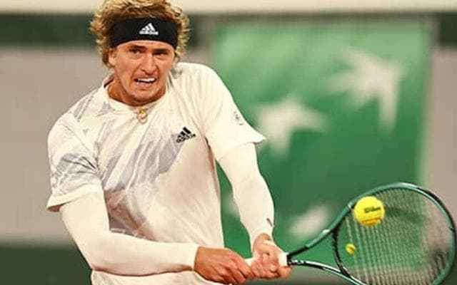 ズベレフ 全仏3年連続初戦突破