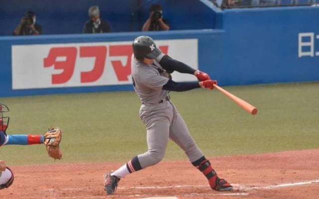 廣瀬の２試合連続本塁打で勝ち点奪取 東大②
