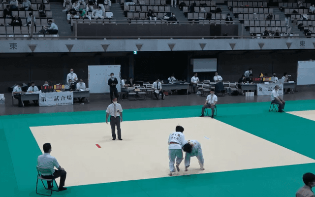 柔道（東京都）第二試合場　女子3年 決勝(63kg)