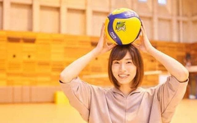 引退した新鍋理沙の少女時代。バレー人生の始まりと親友との出会い