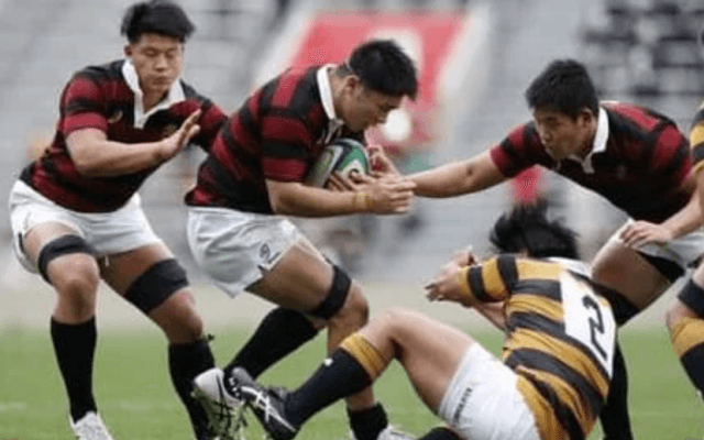 早大が全集中の仕掛けで慶大に勝利。スーパールーキーは「50点」デビュー