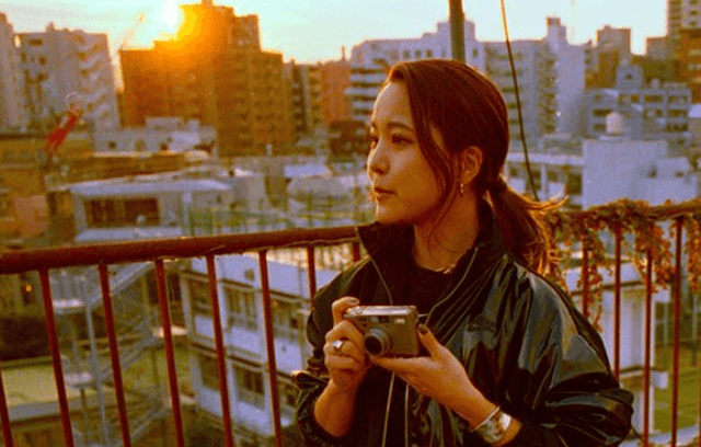 高梨沙羅、こだわりのナイキシューズを公開「かっこいいッス」「沙羅スマイル」