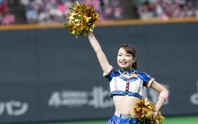 辻菜穂子 - ファイターズガール（北海道日本ハムファイターズ） / CHEER #255