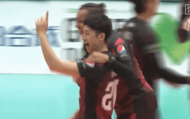 【動画】サントリー・西田がノータッチエースで試合を締めくくる