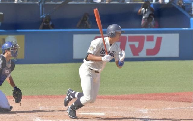 監督も評価「打たれるより嫌」　明大の2年生主砲が示す“振らない脅威”