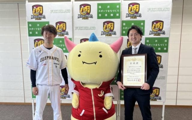 「全試合投げる」前日本ハム・秋吉、NPB復帰への覚悟〜独立L福井、33歳の男たちの挑戦（前編）