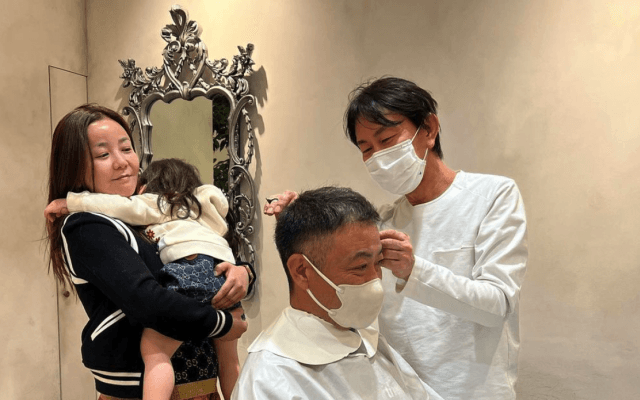 🌈華原朋美、🐴乗馬レッスン後に〇〇⁉️ユニーク家族ショットが話題