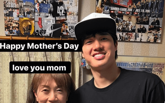 🏀渡邊雄太、母の日2S披露し感謝綴る