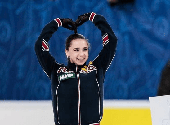 ⛸ワリエワ 、連日投稿⁉️砂漠で笑顔のOFF満喫か⁉️