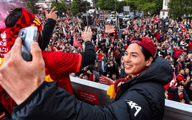 ⚽️南野拓実、リバプールのパレードを自撮り⁉️「Today was a wonderful day.」