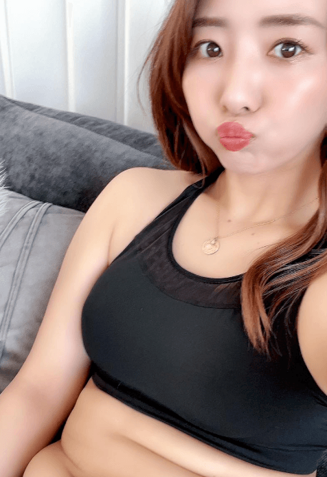 🌈竹脇まりな、まさかの三段腹⁉️シェアし反響「どっちも変わらず私です🌱」