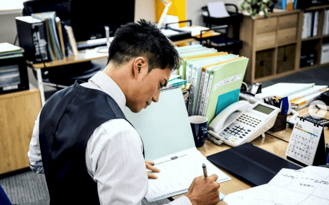 「正直不動産、カッコ良すぎ😍」市原隼人の🎽🏋️‍♂️‍♀️上腕二頭筋に熱視線❤️