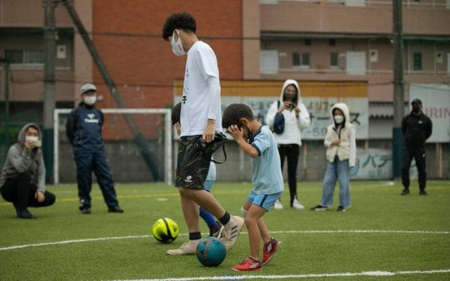 障がいを持つ子どもたちにスポーツを—ロービジョンフットサル選手・中澤朋希が「Refio」で実現したいこと（後編）