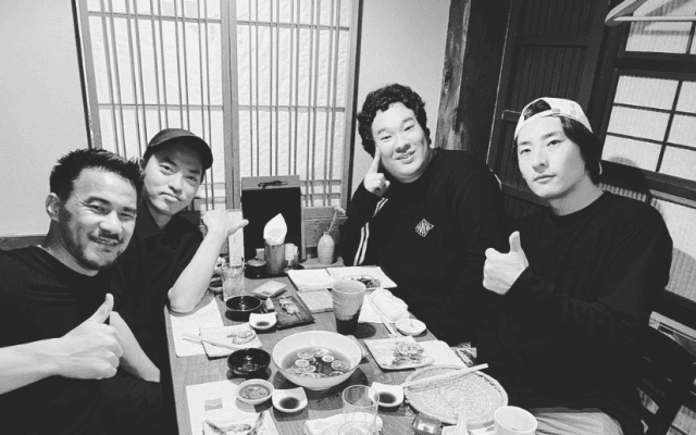 「凄いメンバー‼️😵‼️」⚽️岡崎慎司、岡崎体育らと「幸せな時間だったなー」