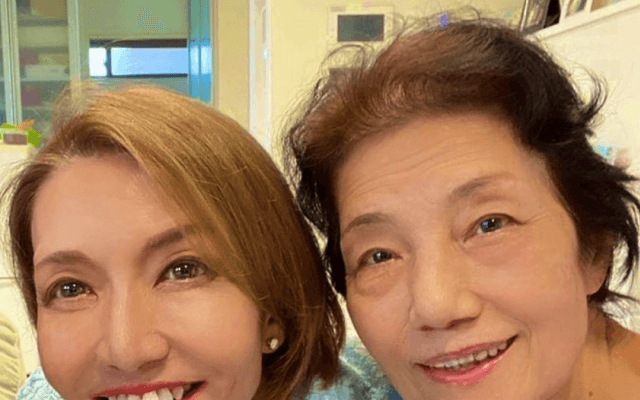 ☠️極悪同盟🔥ブル中野、母娘❤️激似2S「久しぶりに母とツーショット🤗」