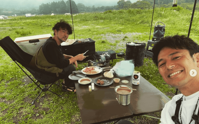 🌈妻夫木聡「横顔が似てる😍」兄と🌤キャンプへ❣️SNS大反響