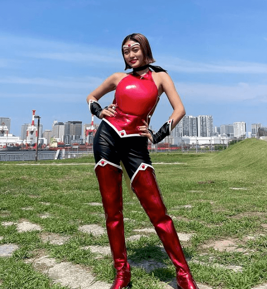 🍏王林、セクシー過ぎる😵❤️りんご娘に「びっくりしたけど、1年間オゥ！りんごウーマンとして頑張ります😂🍏」